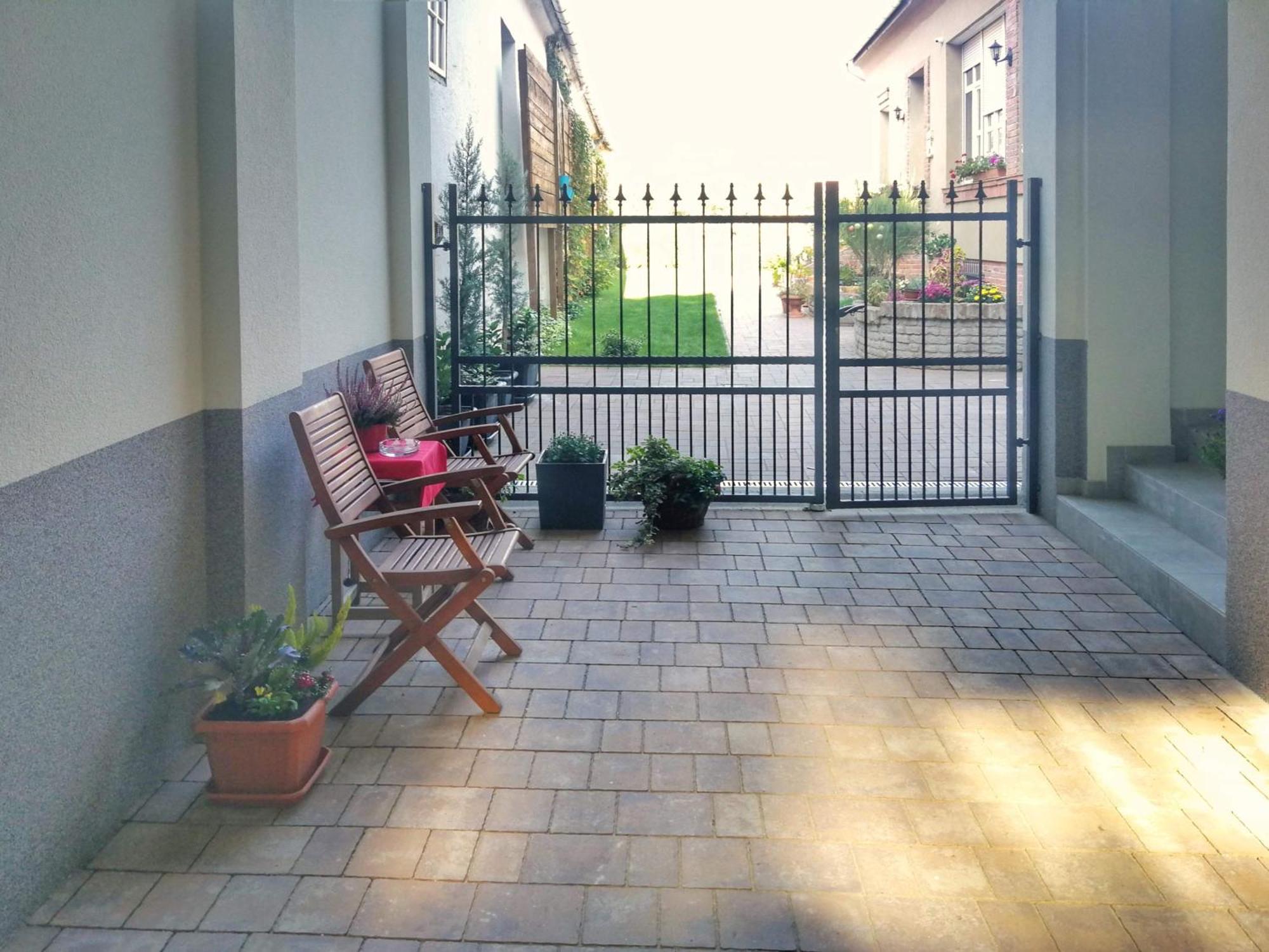 M37 Apartman Debrecen Exteriör bild