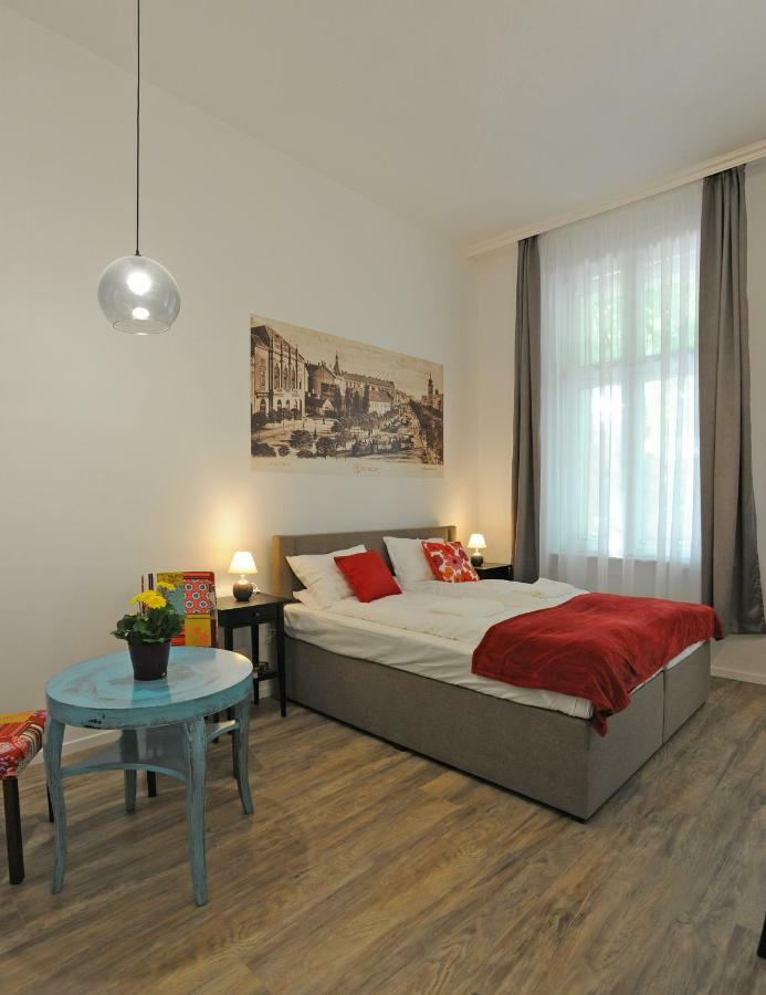 M37 Apartman Debrecen Exteriör bild