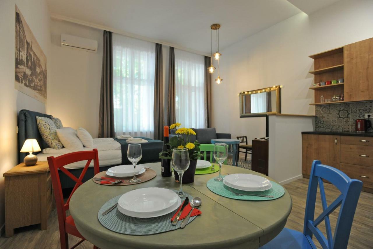 M37 Apartman Debrecen Exteriör bild