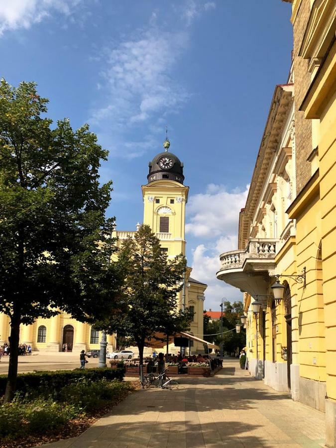 M37 Apartman Debrecen Exteriör bild